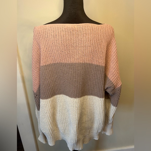 Stripped Pink brown and white XL knitted sweater - Picture 6 of 7